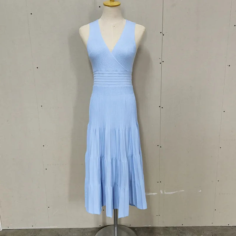 Elegant V-Neck Sleeveless Pleated Midi Beach Dress