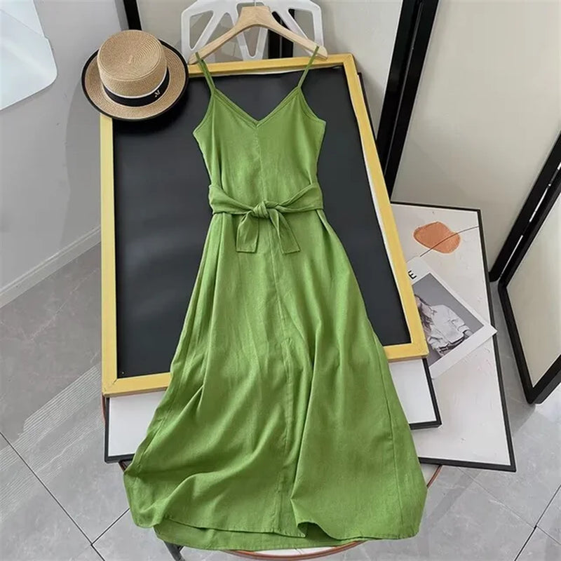 Slim V-Neck Sleeveless Green Dress for Summer Resort Style